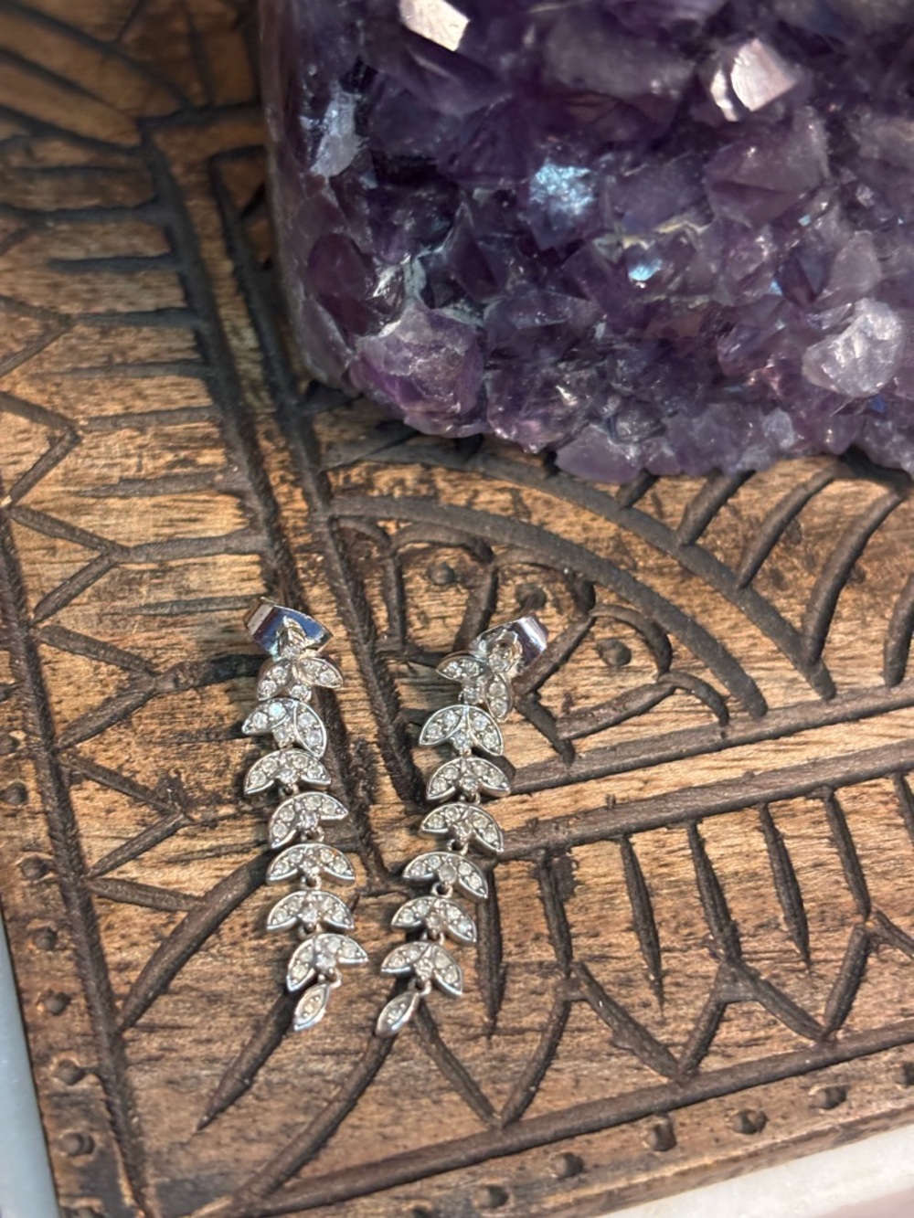 14K White Gold Diamond Encrusted Pave Feather Leaf Foliate Drop Earrings .60ctw